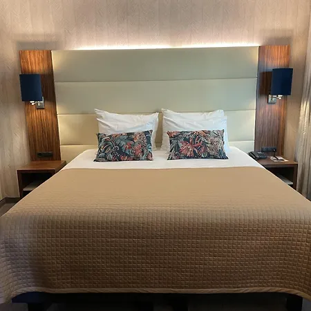 Hotel Der Valk - Blijdorp 4*