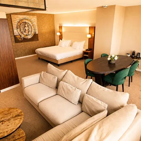 Hotel Der Valk - Blijdorp 4*